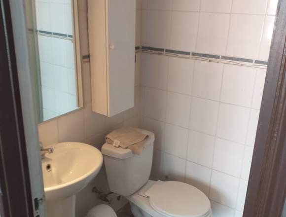 Arriendo depto en Av Peru.5 pers. Estacionamiento