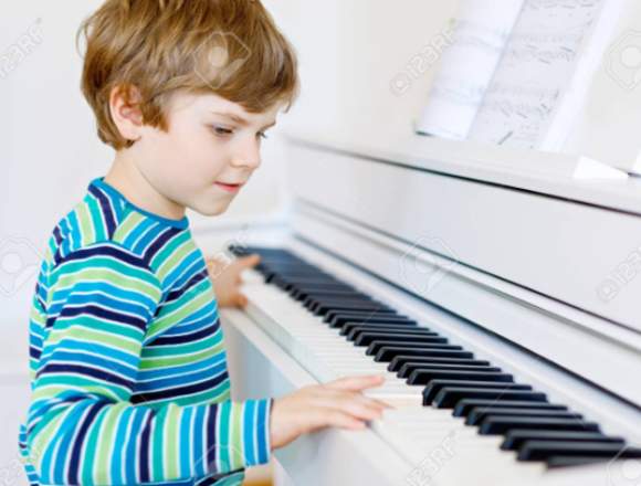 Clases de piano especial para niños y jovenes