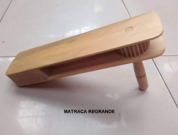 vendo Matracas REGRANDES Matracas DOBLES de madera