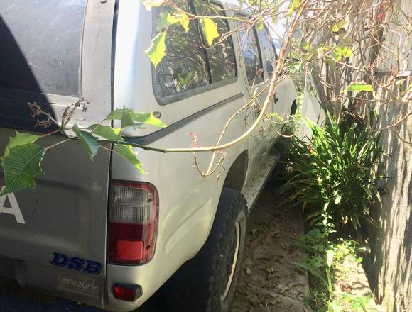 Vendo toyota Hilux 4x4