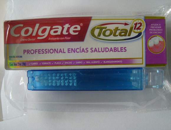 CEPILLO VIAJE  Y PASTA COLGATE DE 22 MILILITROS $8