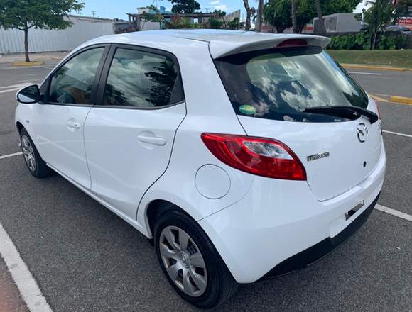 Mazda Demio 2014 version japonesa 