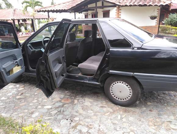 VENDO RENAULT 21 EN EXCELENTE ESTADO