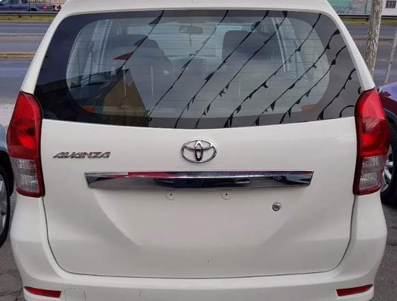 toyota avanza año mod 2013 