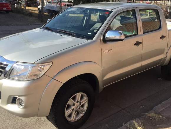 toyota hilux año mod 2015 4x4 