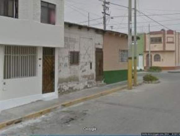 VENDO CASONA ANTIGUA EN PIMENTEL