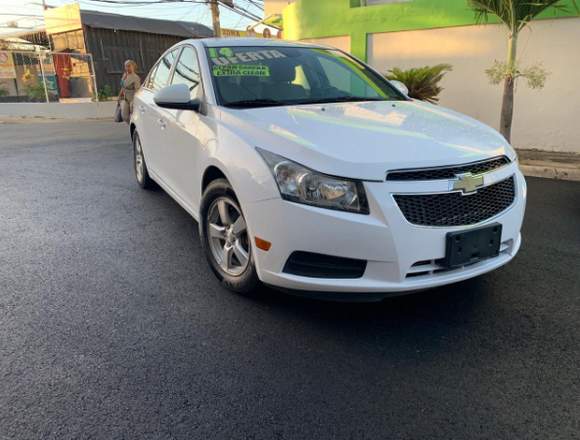 Chevrolet Cruze LT 2014, clean carfax   