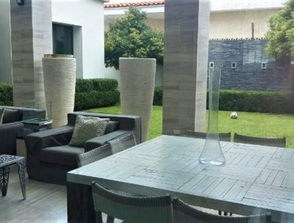 19-2520 AF Lujosa casa se vende en Costa del Este