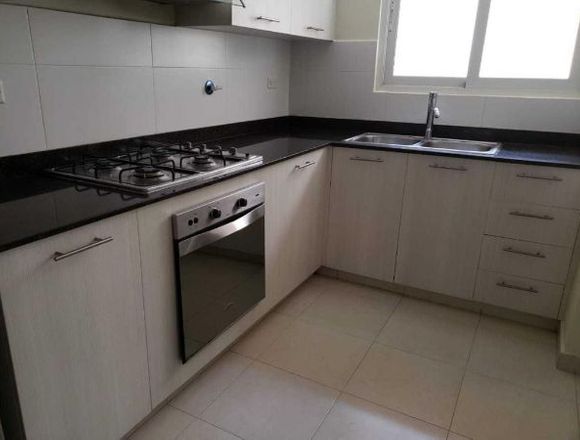 9-4076 AF Versalles alquile apartamento amoblado