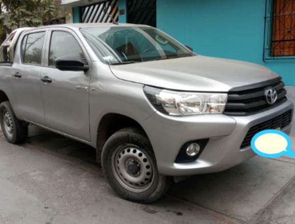 TOYOTA HILUX 4X2 PETROLERO