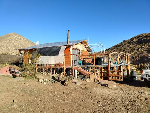 Parcela cabañita paneles solares-agua valle Elqui