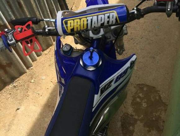 Yamaha yz85. Two stroke 