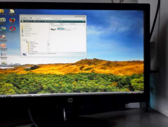 MONITOR LCD 18.5 pulg de marca HP