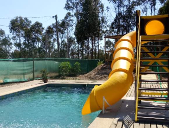 Tobogán para piscina marca madeplas