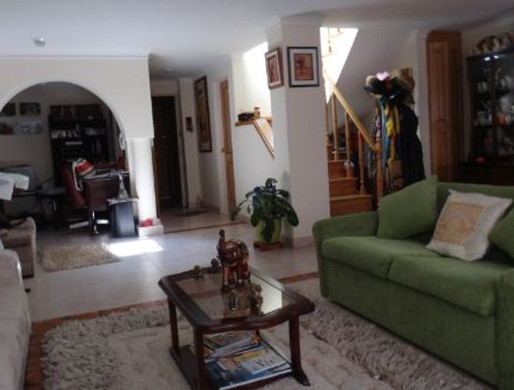 VENDO LINDO APARTAMENTO QUINTA PAREDES