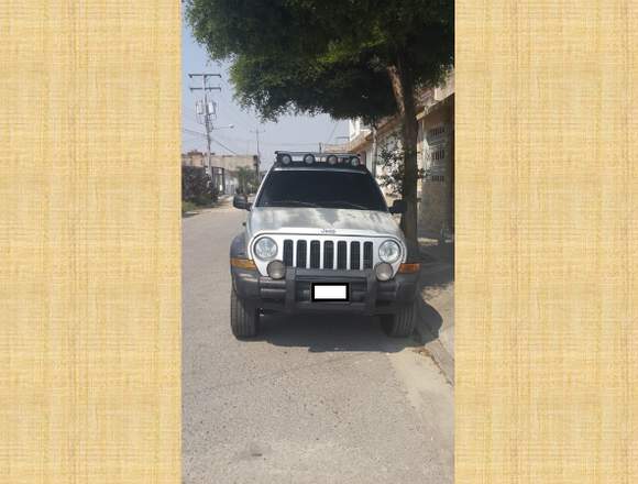 JEEP CHEROKEE LIBERTY RENEGADE 3.7 4X4 AÑO 2006 