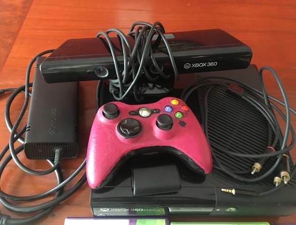 Vendo Xbox360 totalmente bueno