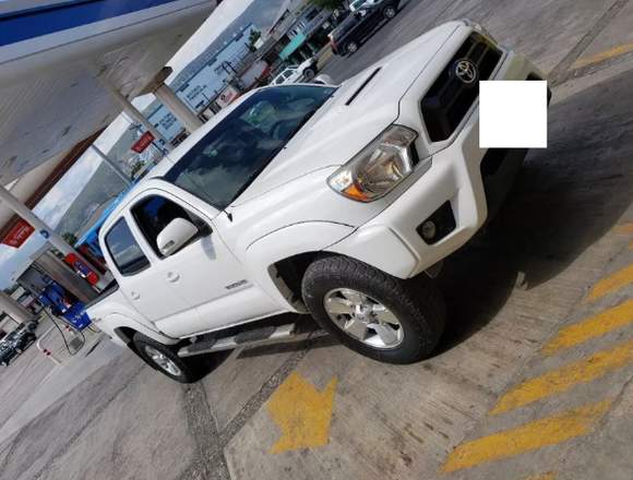 Toyota Tacoma 2015 4X4 V6 