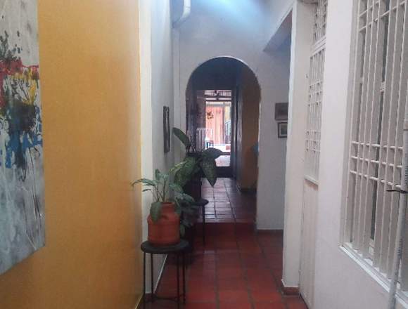 En venta casa en barrio obrero 