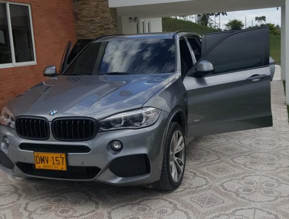 BMW línea X5 hermosa 