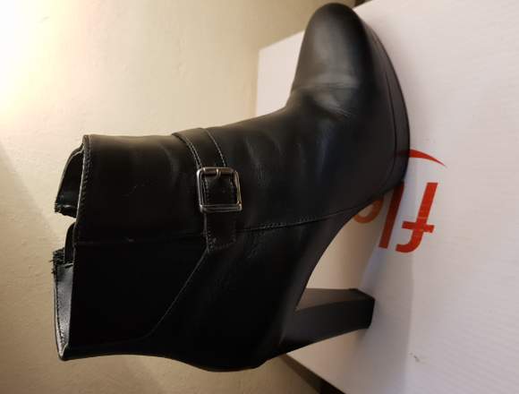 Botas Flexi colo negro 