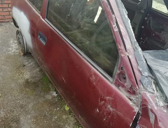 EN VENTA PIEZAS DE CORSA ANO 1998 VARIAS