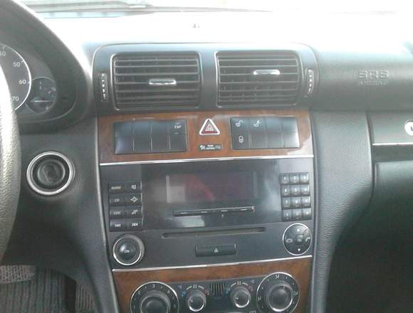 VENDO MERCEDES BENZ C180 KOMPRESSOR AÑO 2006