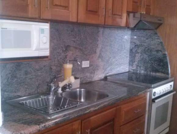 VENDO EXCELENTE APARTAMENTO CON BELLA VISTA AL MAR