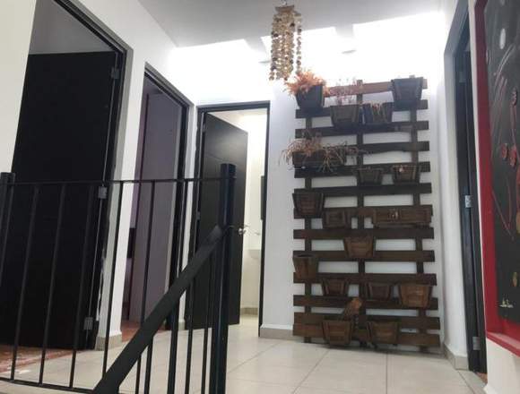 Bonita casa en venta Irapuato Gto. fracc. Misión