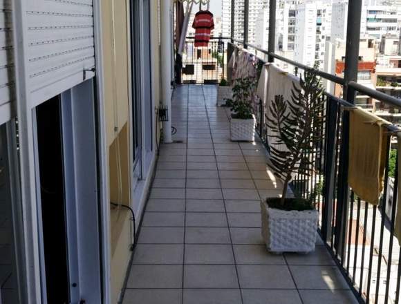 4 ambientes amplios balcón corrido 
