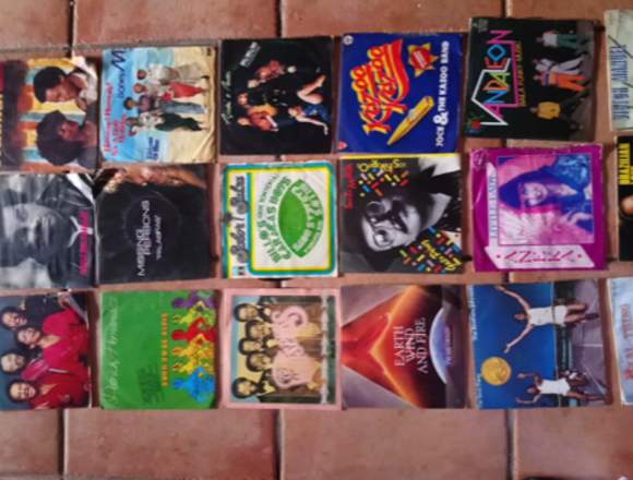 Se venden discos antiguos