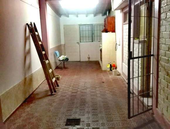 Vendo Casa Amplia todos los servicios