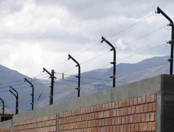  Instalación de cerco eléctrico (elecperu)