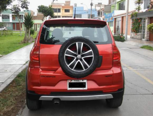 HERMOSA VW CROSSFOX 2011 MECANICA FULL