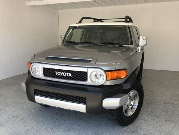 TOYOTA FJCRUISER AÑO 2009