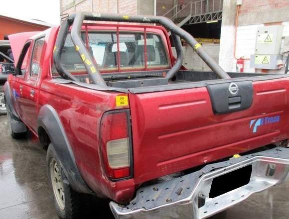 NISSAN NP300 2014 DIÉSEL 4X4