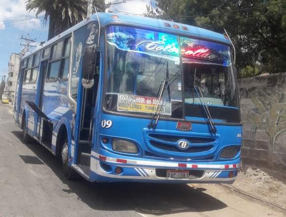 SE VENDE BUS CON ACCIONES Y DERECHOS