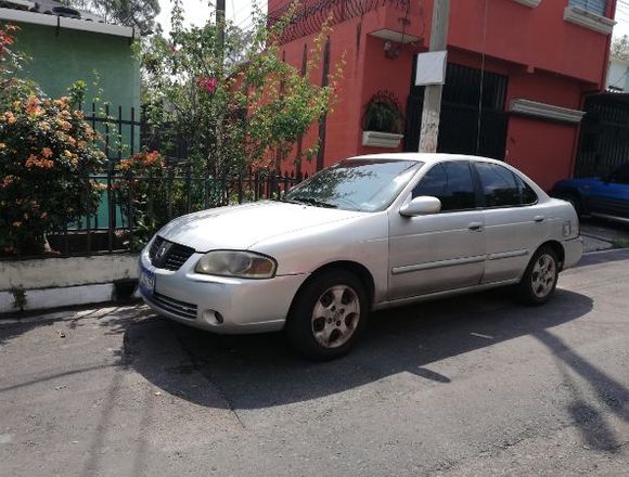 Vendo nissan Sentra GXE