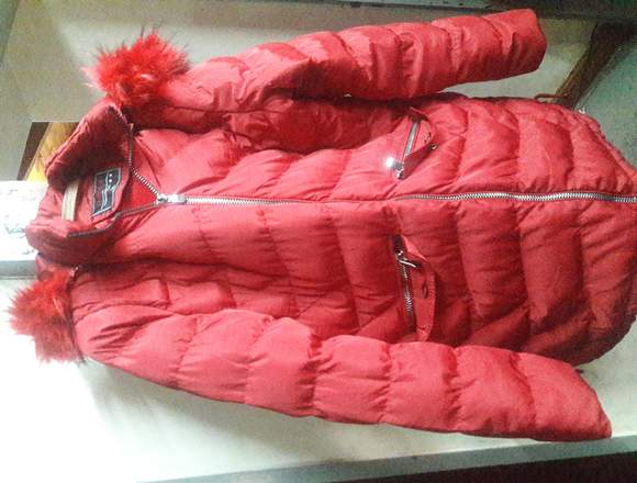 Vendo campera de abrigo con piel