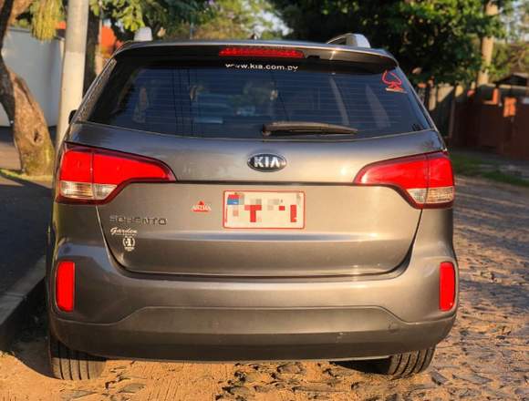 VENDO KIA SORENTO MODELO 2014