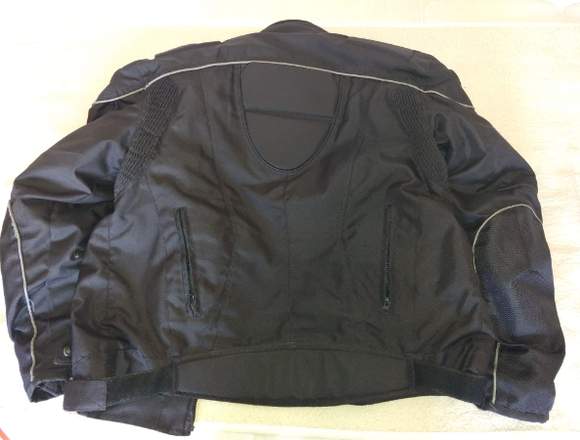 Chaqueta Moto Con Protecciones Y Forro Interior.