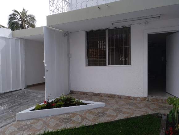 ARRIENDO DEPARTAMENTO PARA OFICINA 230m2(Orellana)