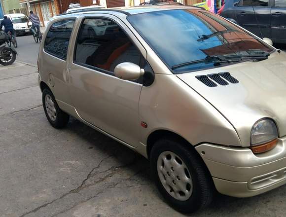 Espectacular carro TWINGO Beige Modelo 1997	