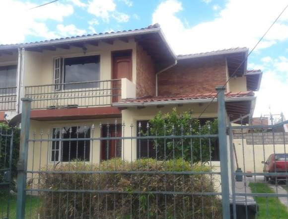 Hermosa casa de venta en el valle de los Chillos