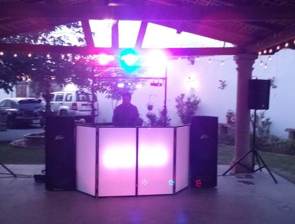 Servicio de dj con audio profesional e iluminacion