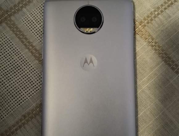 Motorola moto G5s Plus