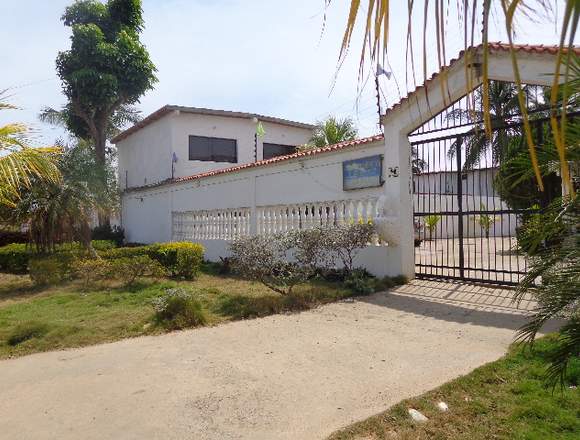 POSADA EN VENTA  en Boca de uCHIRE 