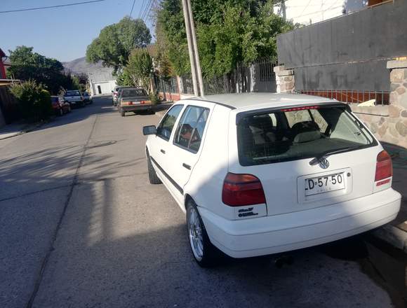 Vendo mi  volkswagen gol por motivo  viajes 