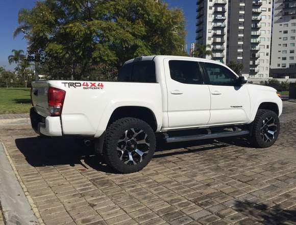 Toyota Tacoma 2015  TRD 4X4 Sport