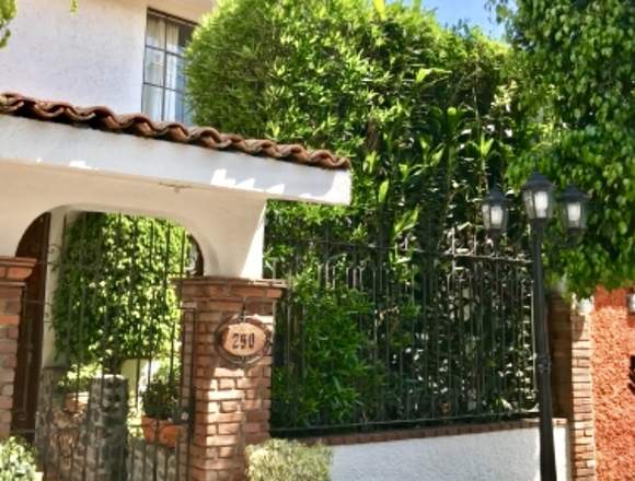 Se vende casa en jardines del toreo 